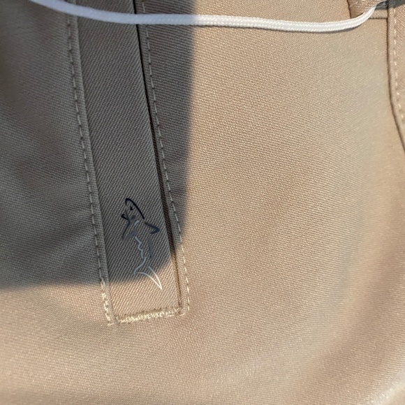 NWT Greg Norman Golf Shorts Kahki - Picture 4 of 5